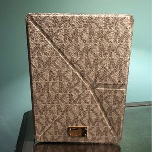 Michael Kors IPad 2 air origami case